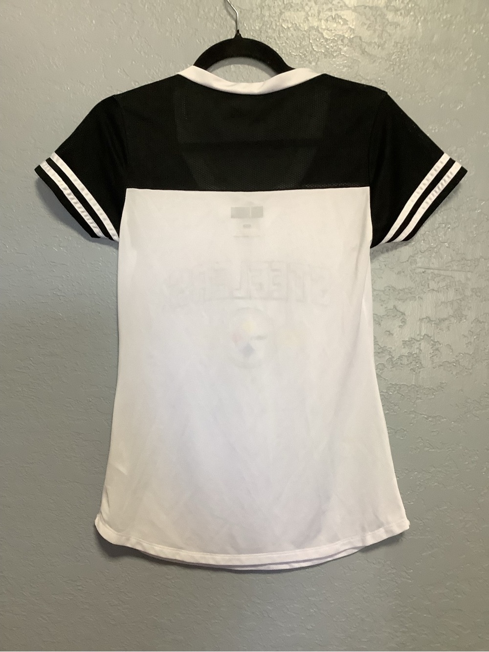 Pittsburgh Steelers NFL Women's Lace-Up V-Neck Shirt ~ Size M - Picture 7 of 11